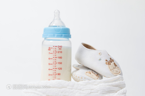 母婴用品 守护爱与健康的温馨选择